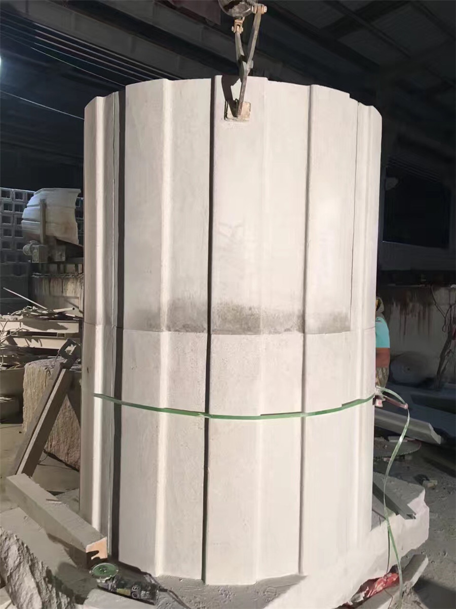 Pillar